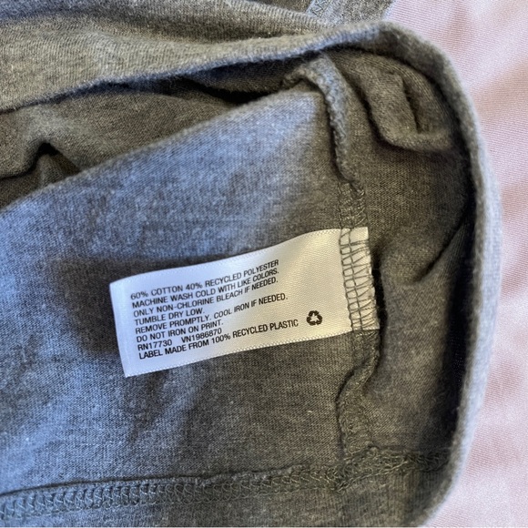 Goodfellow Women’s T-Shirt Size M - Picture 6 of 11